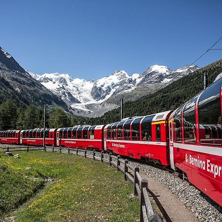 Casa Lalla Affittasi Nel Centro Di Poschiavo Exterior foto